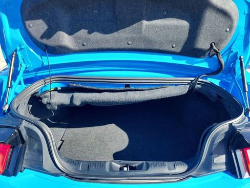 Used 2024 Ford Mustang Premium image 9