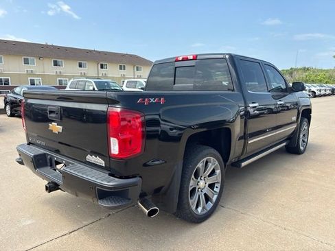 Used 2018 Chevrolet Silverado 1500 High Country AWD/4WD image 3
