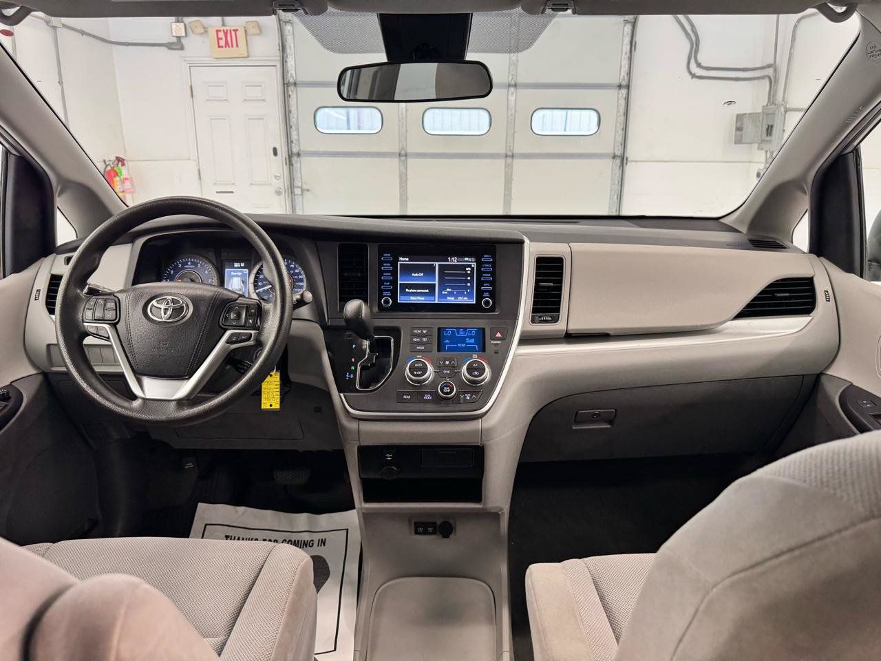 Used 2020 Toyota Sienna L FWD image 16