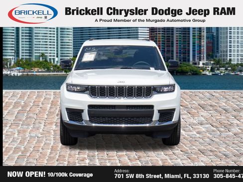 Used 2025 Jeep Grand Cherokee L Laredo RWD image 2