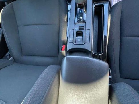 Used 2023 Toyota Prius Prime FWD image 6