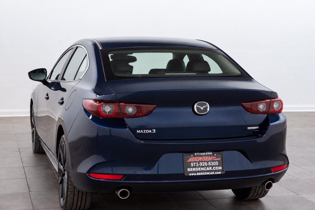 Used 2024 MAZDA MAZDA3 s FWD image 9