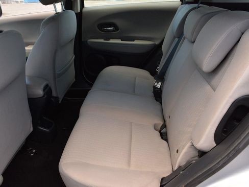 Used 2018 Honda HR-V LX image 13