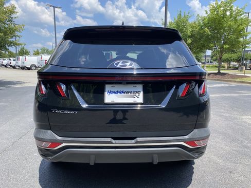 Used 2022 Hyundai Tucson SEL w/ Convenience + Premium Package FWD image 8