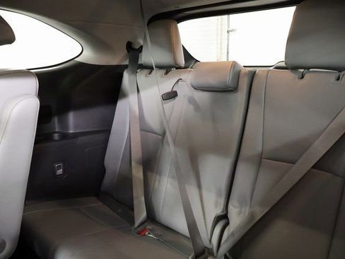 Used 2023 Toyota Highlander Platinum image 31