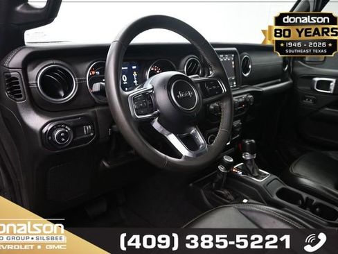 Used 2023 Jeep Gladiator Overland w/ Popular Equipment Package AWD/4WD image 8