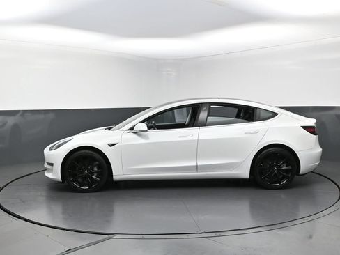 Used 2019 Tesla Model 3 Standard Range Plus RWD image 4
