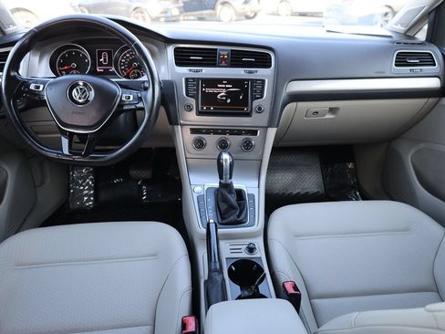 Used 2016 Volkswagen Golf SE FWD image 18
