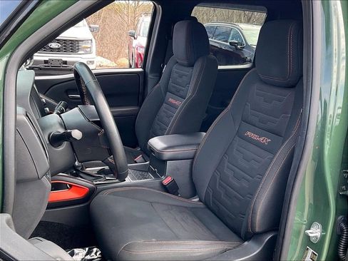 Used 2023 Nissan Frontier PRO-4X w/ Pro Convenience Package image 9