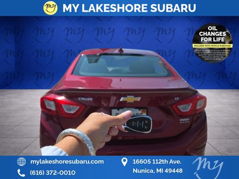 Used 2017 Chevrolet Cruze LT w/ Convenience Package FWD image 12