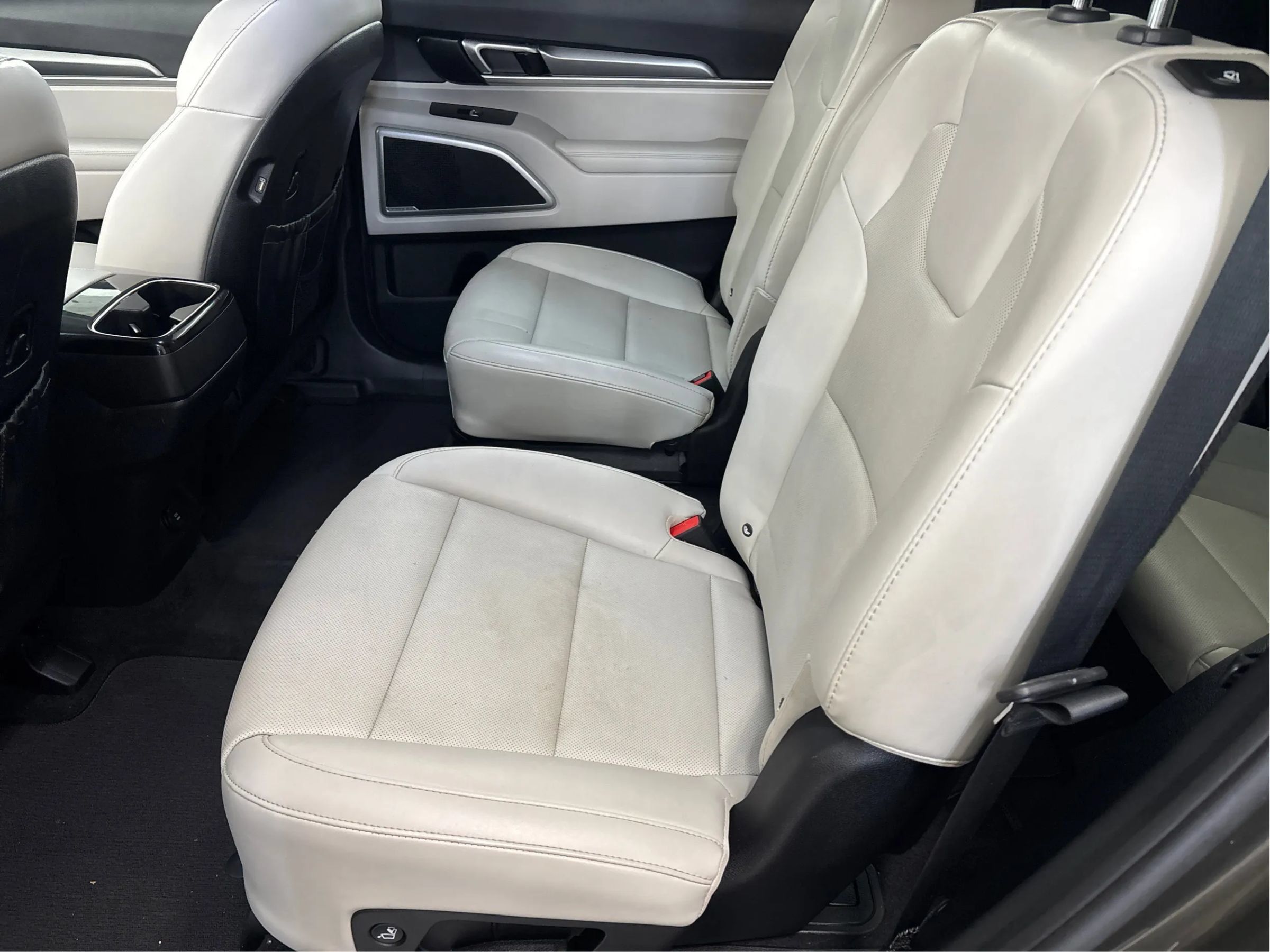 Used 2020 Kia Telluride S FWD image 14