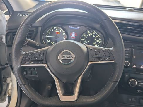 Used 2020 Nissan Rogue SV AWD/4WD image 7