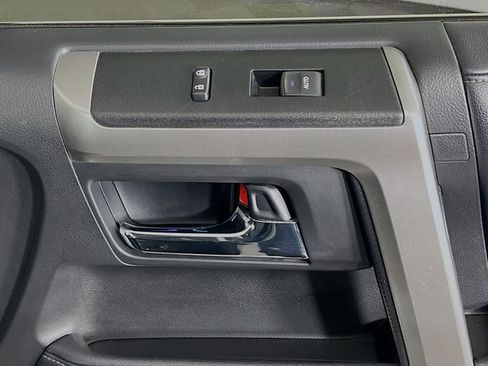 Used 2019 Toyota 4Runner Limited image 32