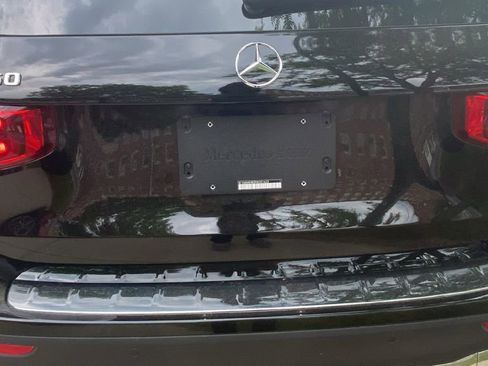 New 2024 Mercedes-Benz GLB 250 4MATIC image 7