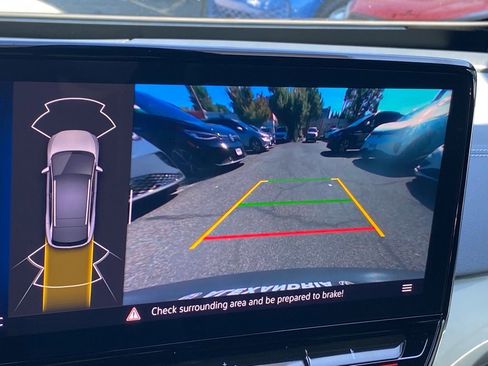 Used 2023 Volkswagen ID.4 Pro S image 16