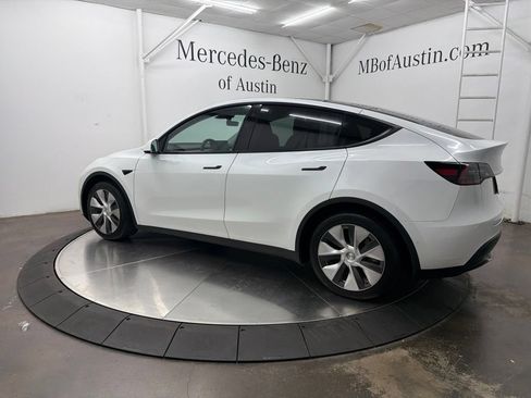 Used 2022 Tesla Model Y Long Range AWD/4WD image 4