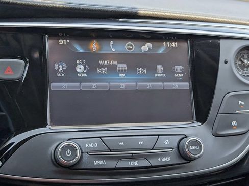 Used 2020 Buick Envision Essence FWD image 25
