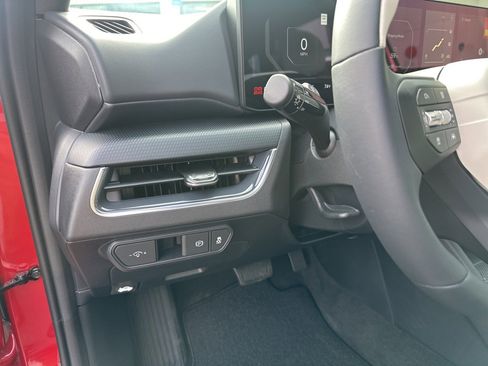 New 2025 Kia K4 GT-Line w/ GT-Line Premium Package image 32