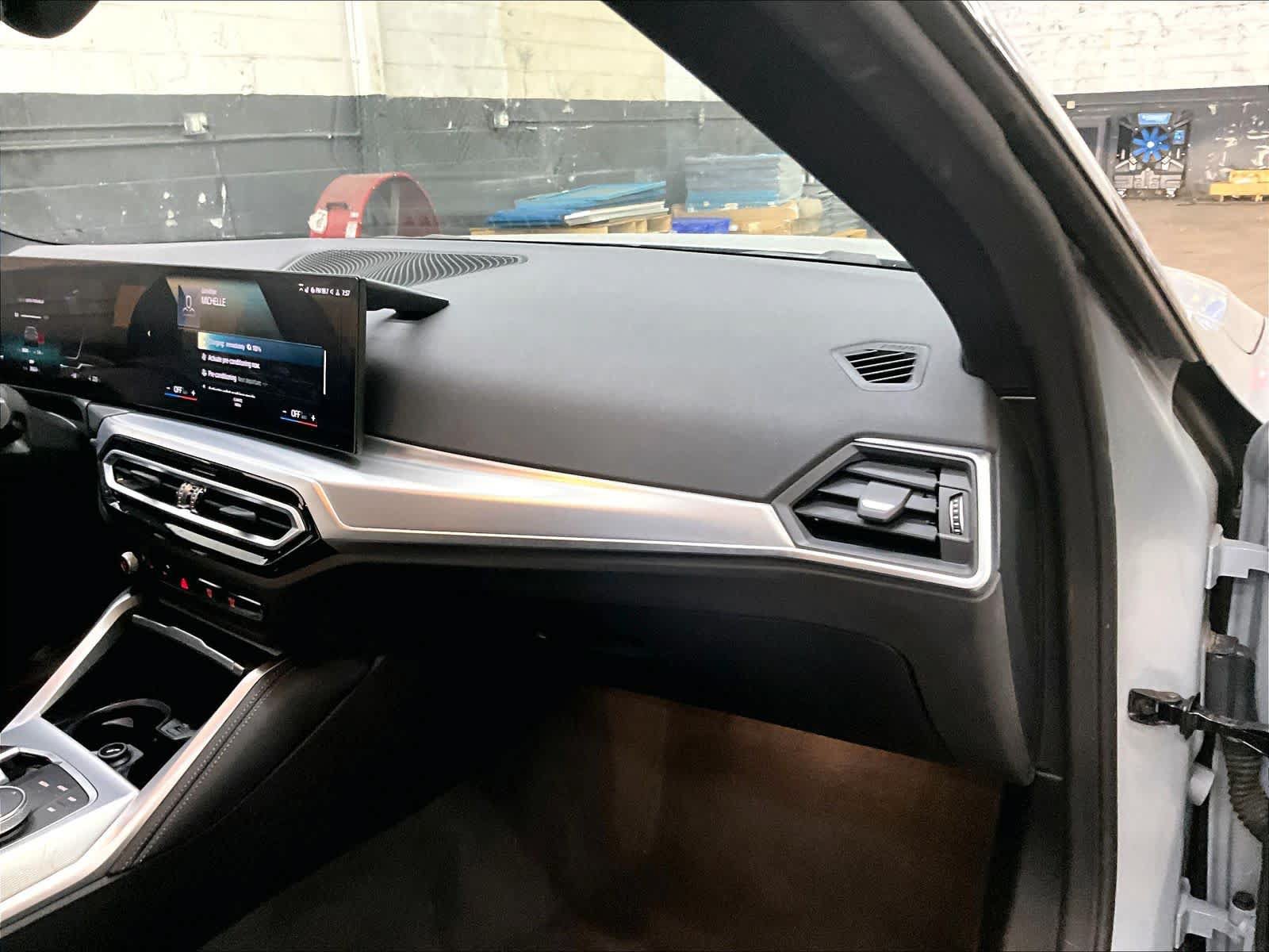 Used 2023 BMW i4 eDrive40 w/ M Sport Package RWD image 17