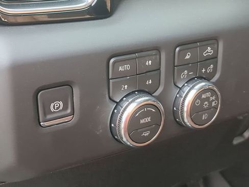 New 2026 GMC Sierra 2500 Denali Ultimate image 25