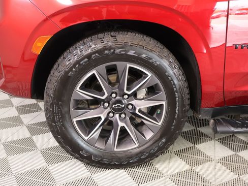 Used 2021 Chevrolet Tahoe Z71 w/ Luxury Package AWD/4WD image 20