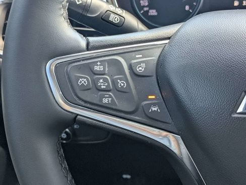 Used 2024 Chevrolet Equinox LT FWD image 23