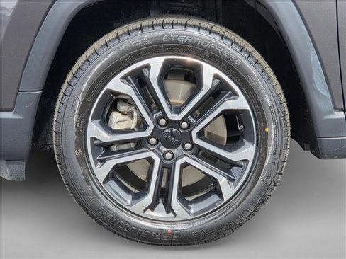 Used 2023 Jeep Compass Limited image 23