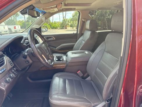 Used 2017 GMC Yukon Denali AWD/4WD image 10
