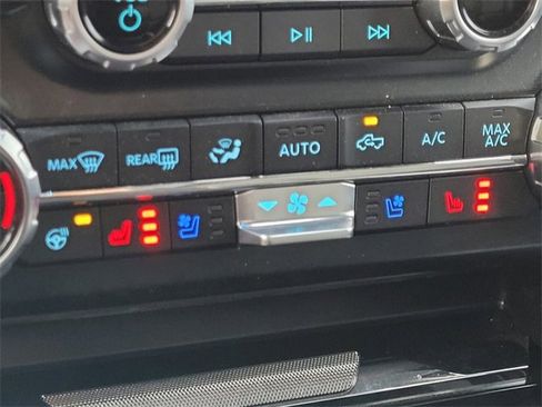 Certified 2023 Ford F350 Lariat w/ Chrome Package image 23