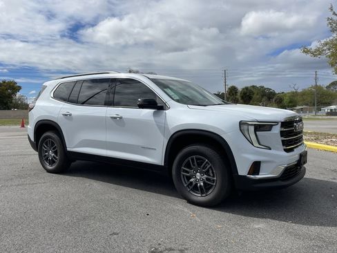 New 2026 GMC Acadia Elevation FWD image 2
