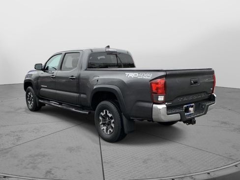 Used 2019 Toyota Tacoma TRD Off-Road image 5