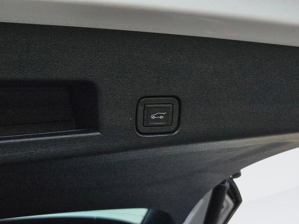 Used 2026 Buick Enclave Preferred FWD image 11