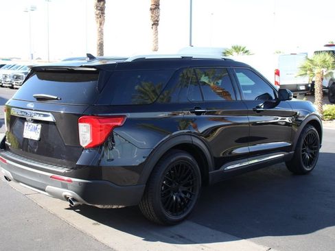 Used 2021 Ford Explorer Limited w/ Equipment Group 301A RWD image 8