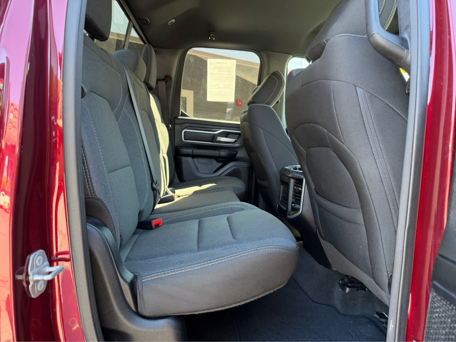 Used 2022 RAM 1500 Big Horn AWD/4WD image 17