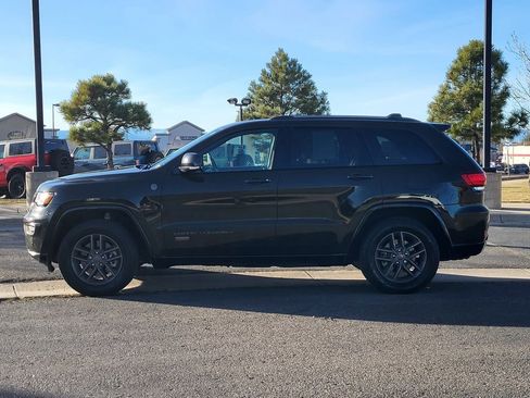 Used 2017 Jeep Grand Cherokee Limited 75th Anniversary AWD/4WD image 7