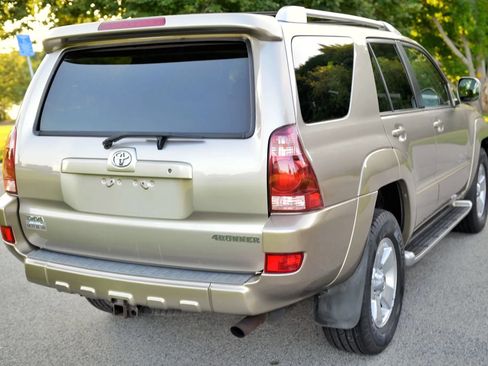 Used 2004 Toyota 4Runner Limited AWD/4WD image 15
