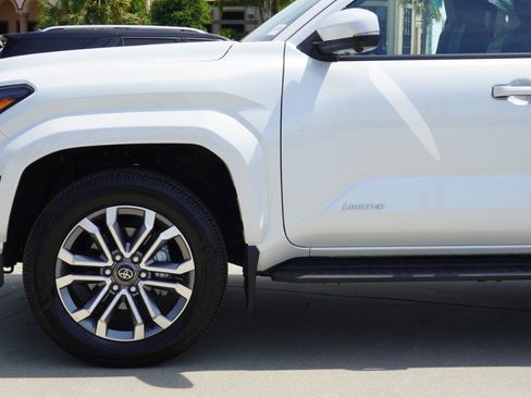 Used 2025 Toyota 4Runner Limited AWD/4WD image 10