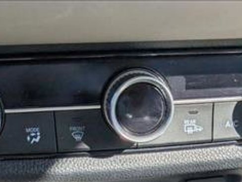 Used 2025 Honda HR-V EX-L image 15