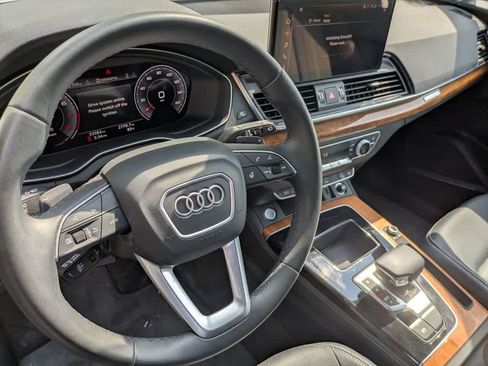 Certified 2023 Audi Q5 2.0T Premium Plus w/ Premium Plus Package AWD/4WD image 9
