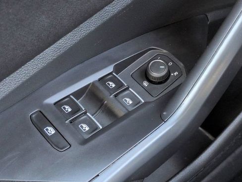Used 2025 Volkswagen Jetta S FWD image 20