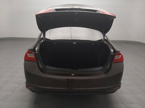 Used 2016 Chevrolet Malibu LT image 29