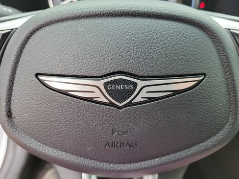 Used 2025 Genesis G70 2.5T AWD/4WD image 21