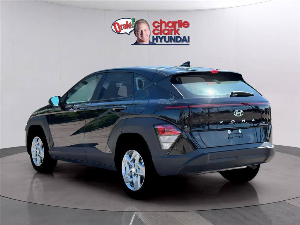 Used 2026 Hyundai Kona SE FWD image 5