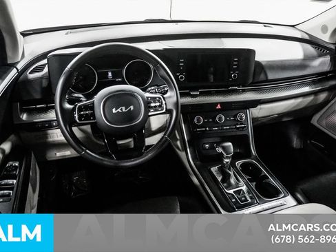 Used 2024 Kia Carnival LX FWD image 21