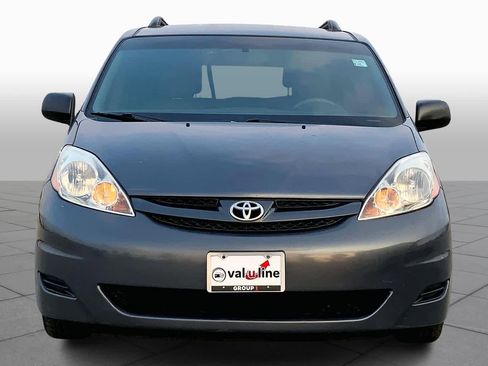 Used 2008 Toyota Sienna LE image 3