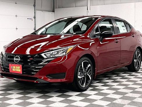 New 2025 Nissan Versa SR w/ Trunk Package image 2