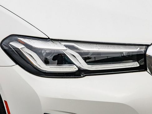 Used 2021 BMW 530e w/ Parking Assistance Package image 7