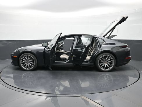 Certified 2026 Porsche Panamera 4 AWD/4WD image 30