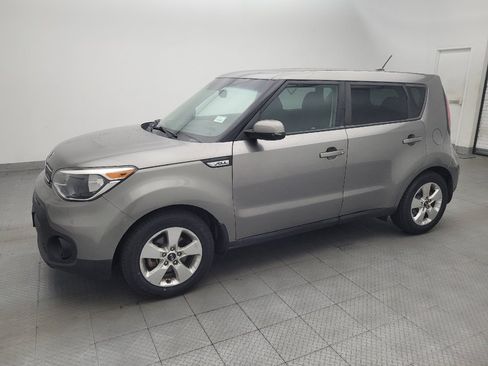 Used 2018 Kia Soul FWD image 2