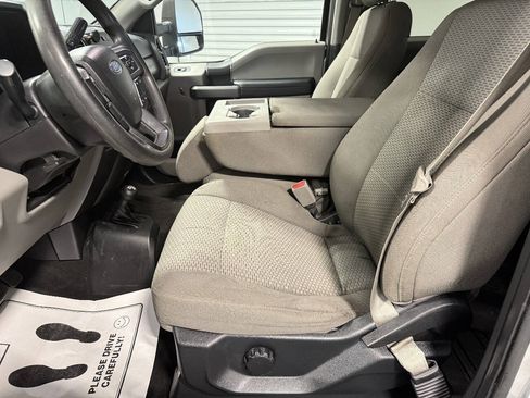 Used 2017 Ford F250 XLT w/ FX4 Off-Road Package AWD/4WD image 11